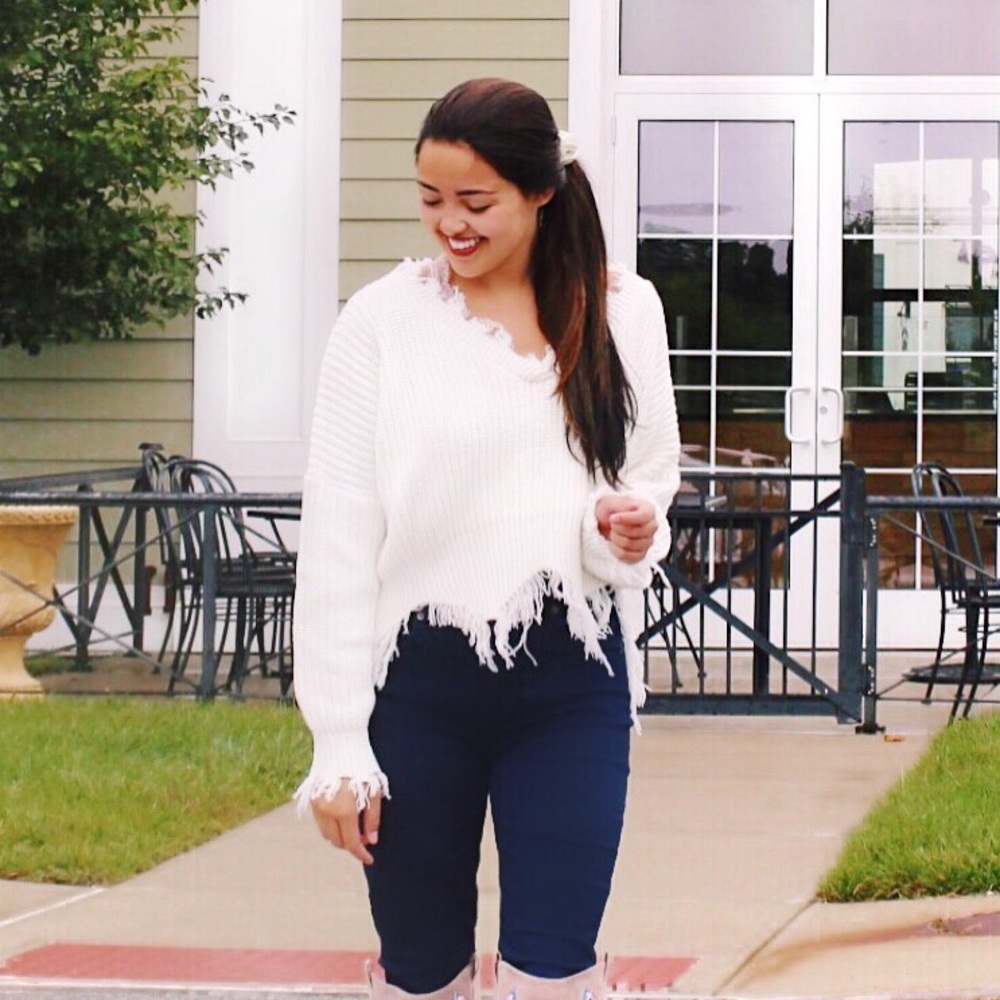 White Cropped Rough Hem Sweater